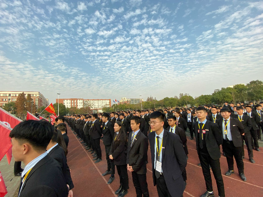 八維教育智馭未來培育人工智能時代新領袖