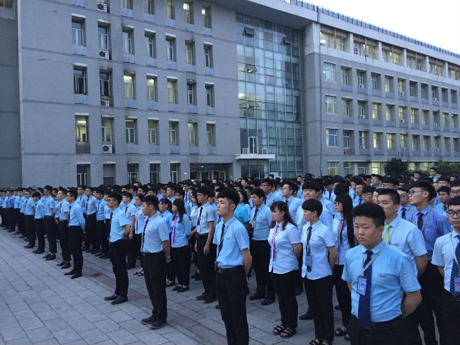 江蘇宿遷八維教育職業學校網絡直播編織未來之網啟航職業新篇章